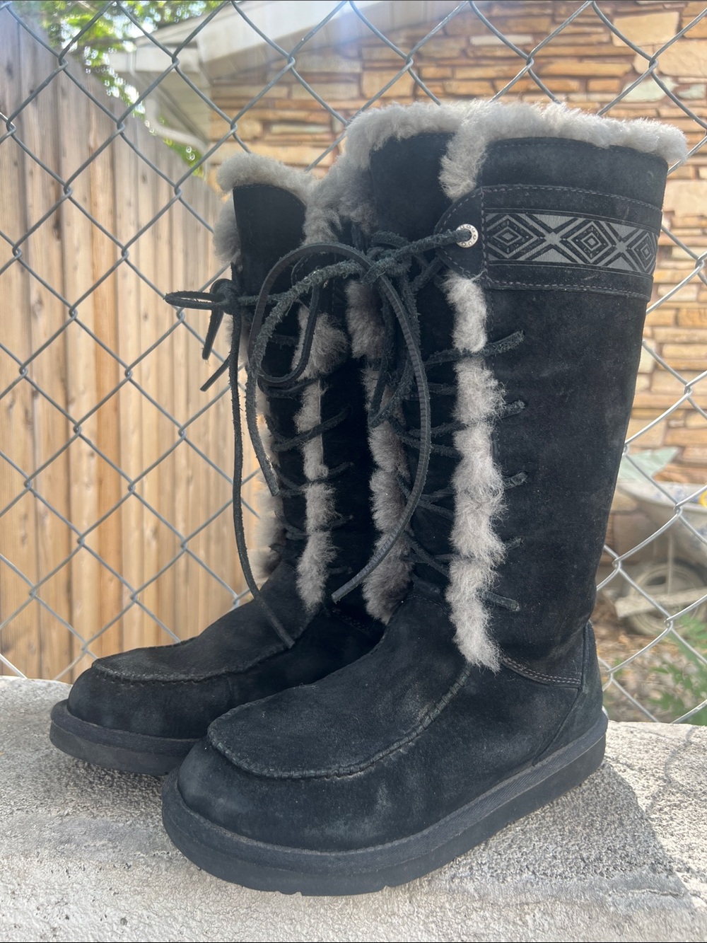 UGG Woman’s Tall Uptown suede black lace up winter boots size 7